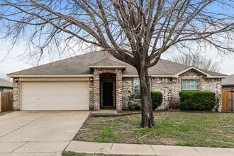 Building Photo - 125 Adams Dr