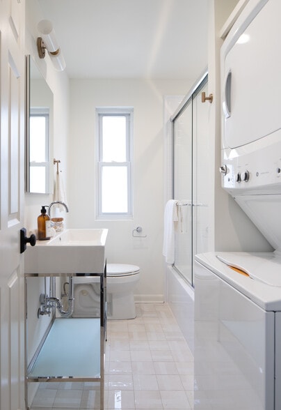 Building Photo - 203 Leake Ave