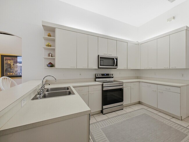 Building Photo - 4378 Danielson Dr