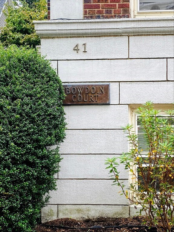 Building Photo - 41 Bowdoin St
