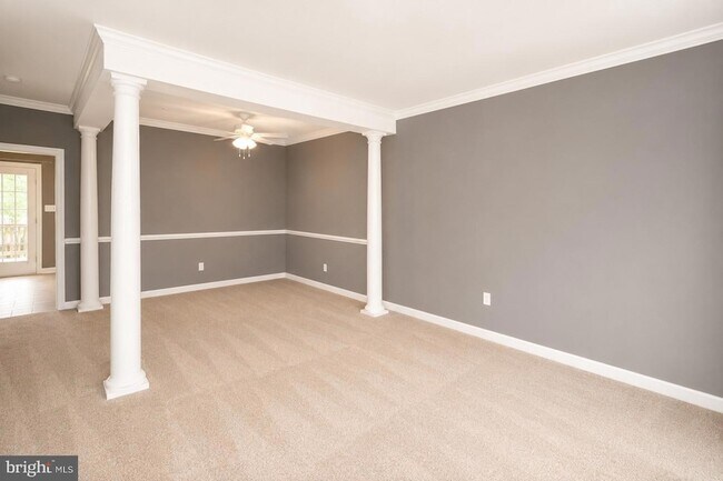 Building Photo - 2218 Mears Ln