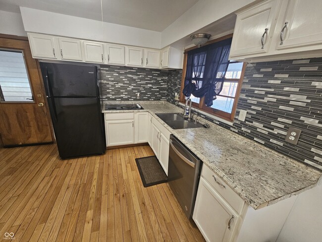 Building Photo - 6607 Lockwood Ln