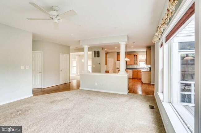 Building Photo - 26161 Rachel Hill Dr
