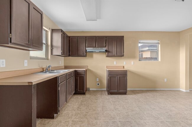 Building Photo - 14119 Fawn Dr