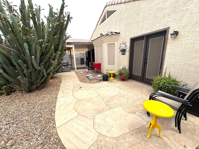 Building Photo - 1518 W Lobster Trap Dr