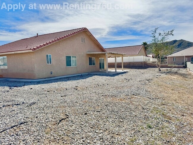 Building Photo - 3 Bed 2 Bath Home In Copper Hills!