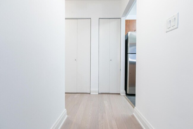 Building Photo - 7 E 91st St