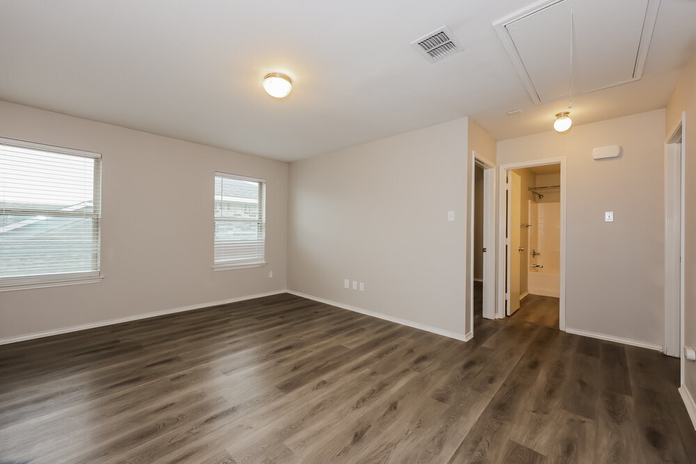 Building Photo - 1307 Luna Linda Dr