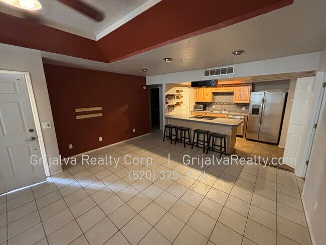 Building Photo - 1200 E River Rd