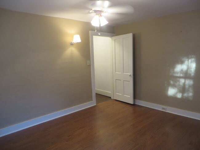 Building Photo - 1125 Wilt St