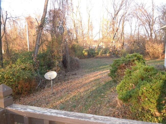 Building Photo - 3-4 Bedroom Executive Home on 5 Acres has 4 Baths and a 3 Car Garage!!