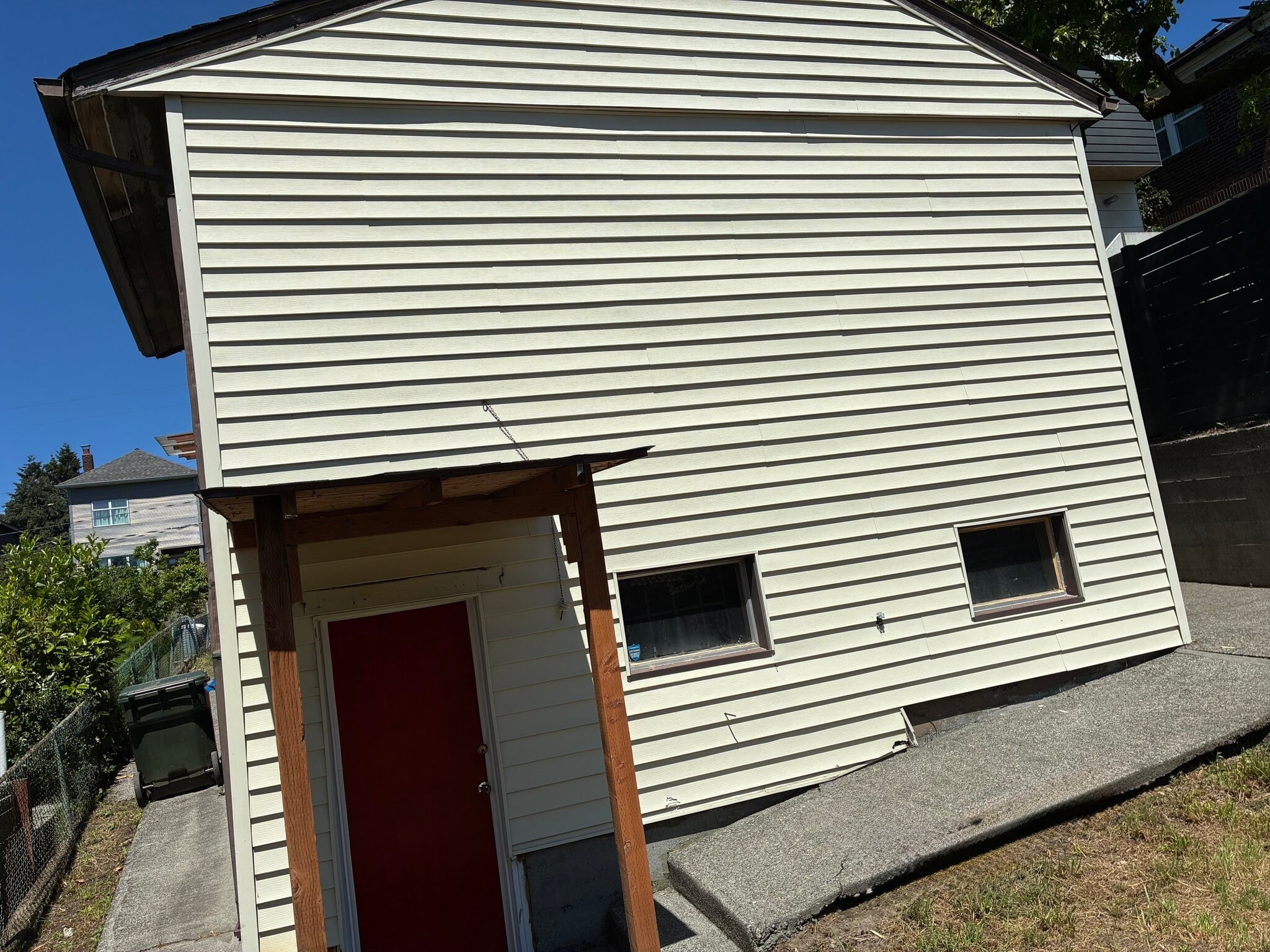 Building Photo - 1823 S Lane St