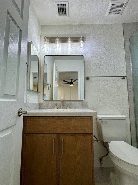 Building Photo - 446 S 86th Pl