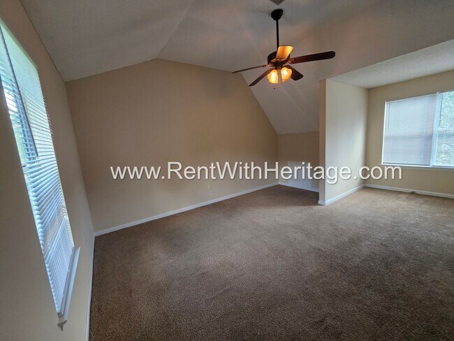 Building Photo - 6535 Manor Creek Dr