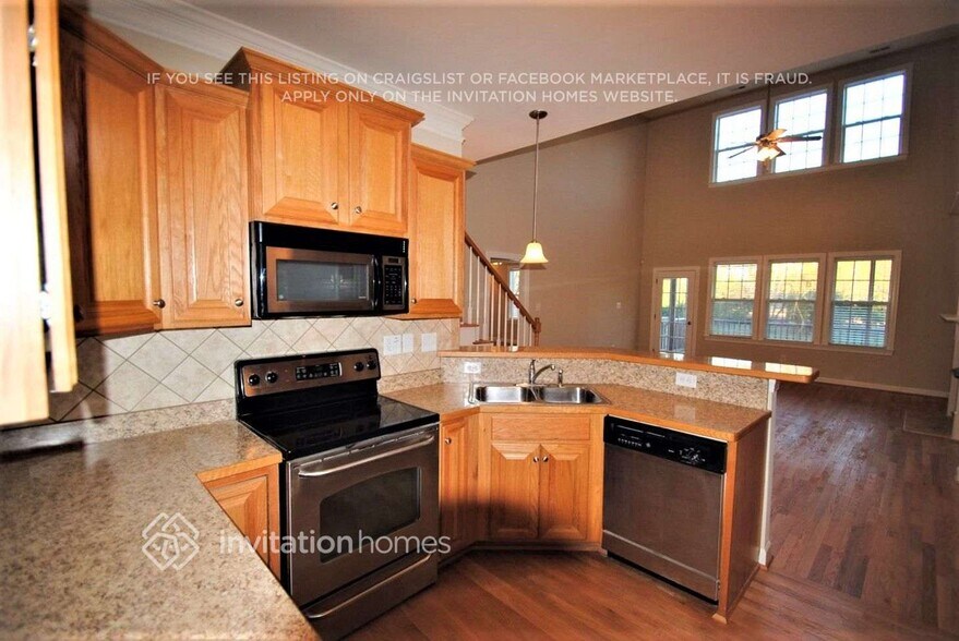 Building Photo - 160 McDougle Ln