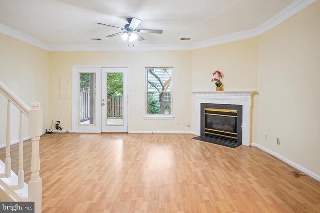 Building Photo - 2557 James Monroe Cir