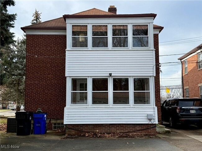 Building Photo - 3625 Rocky River Dr