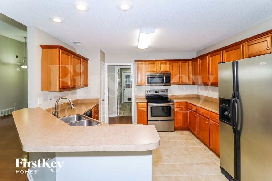 Building Photo - 5155 ZACHARY RUN Cove