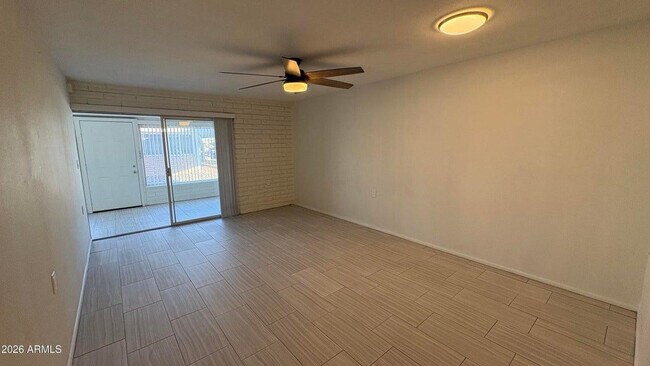 Building Photo - 12847 N 113th Ave