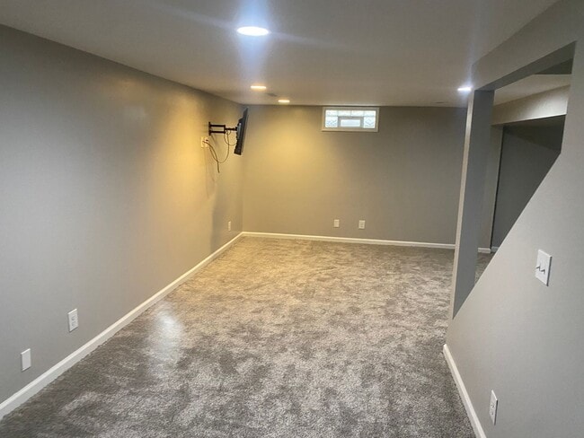 Building Photo - House in Morton, IL - 3 Bedroom/ 2.5 Baths