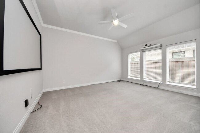 Building Photo - 28065 Woodland Bend Way