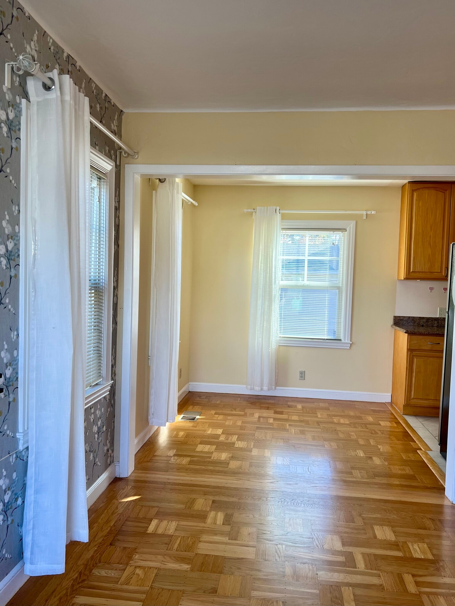 Building Photo - 127 22nd Ave