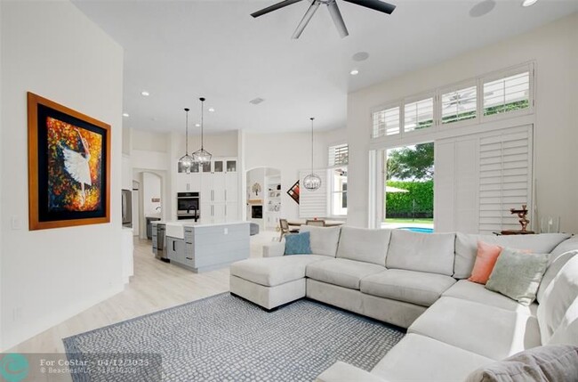 Building Photo - 2563 Jardin Ln