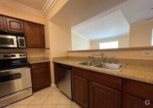 Building Photo - 8101 W Flamingo Rd