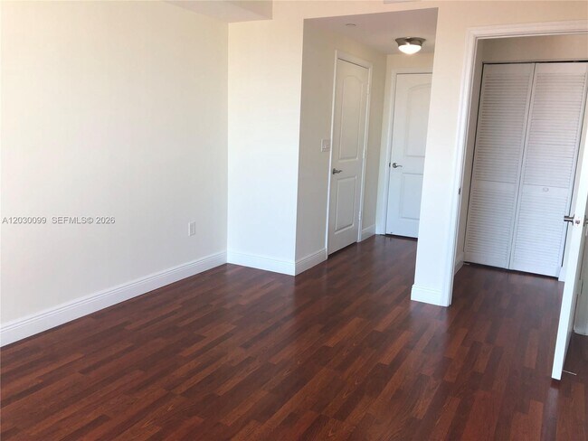 Building Photo - 7350 SW 89th St