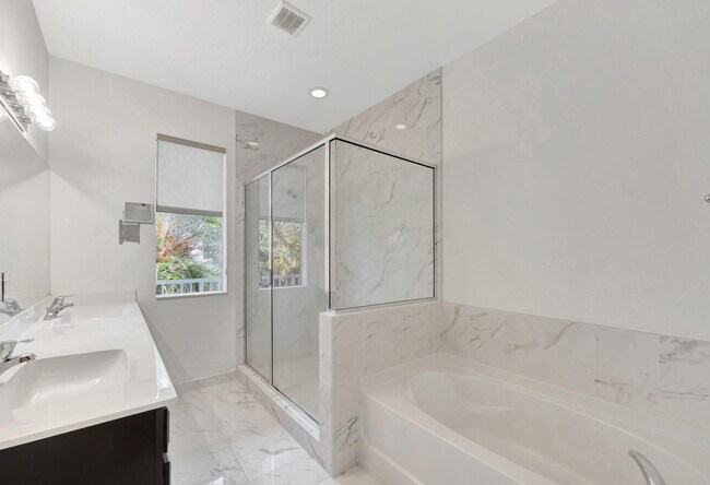 Building Photo - 17624 SW 149th Pl