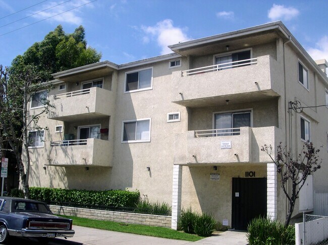 Building Photo - 1101 E South St