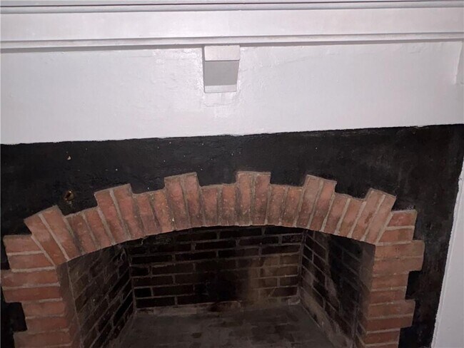 Building Photo - 36-36 Underwood St.