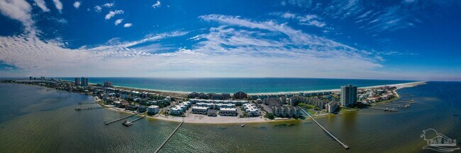Building Photo - 1100 Fort Pickens Rd