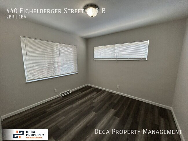 Building Photo - 440 Eichelberger St