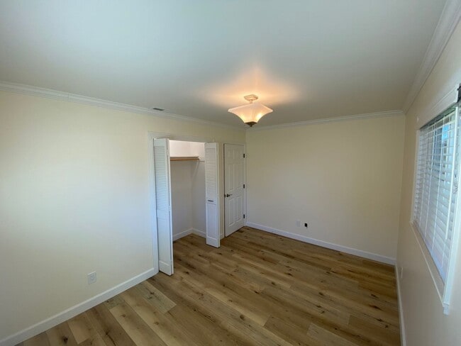 Building Photo - 856 Marino Pines Rd