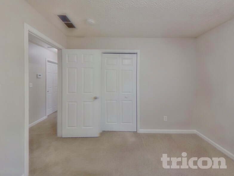 Building Photo - 25 Dove Point Cir