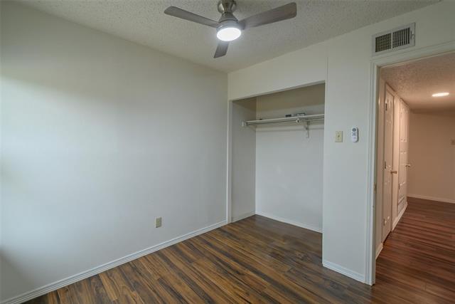 Building Photo - 929 Vedral Pl