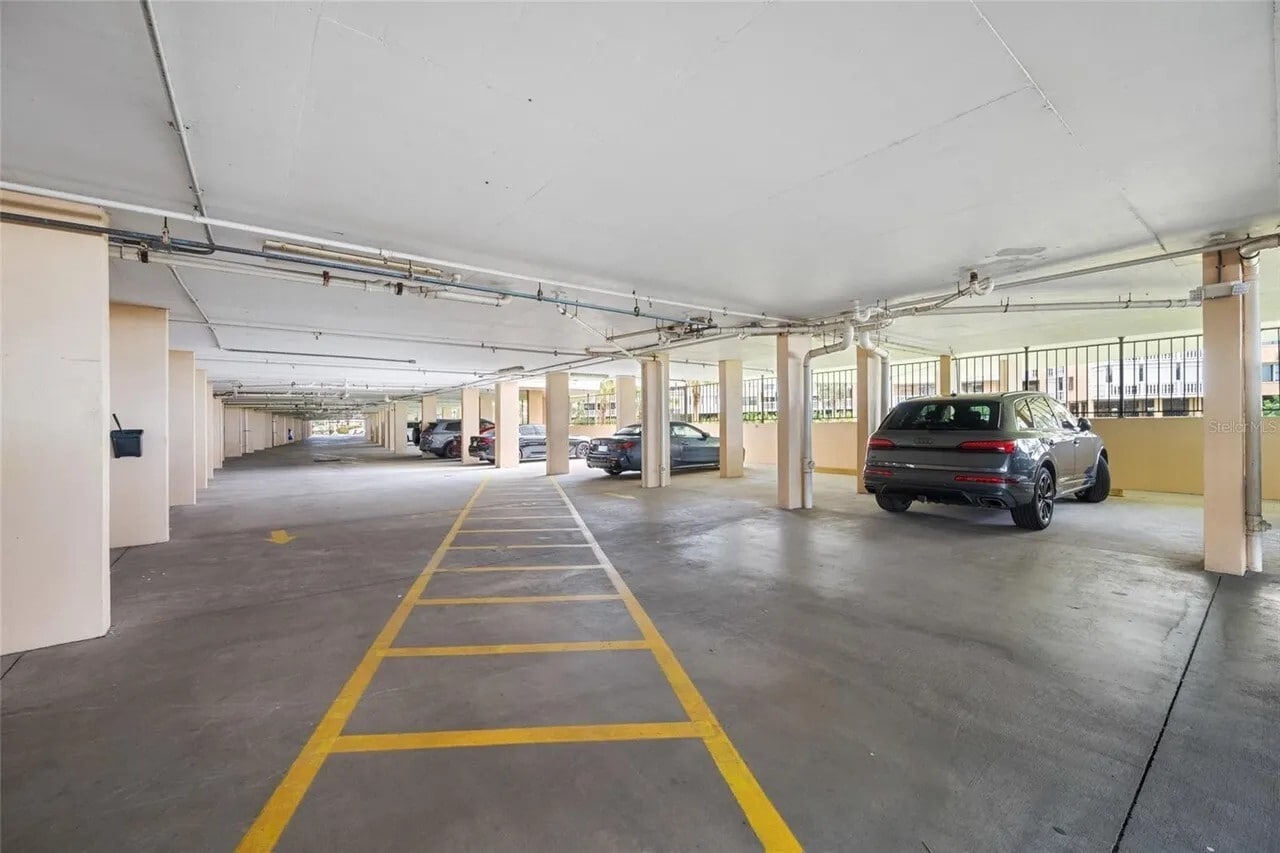 Building Photo - 6650 Sunset Way