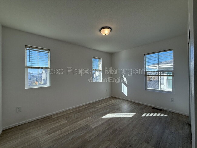 Building Photo - 5926 N Orleans St