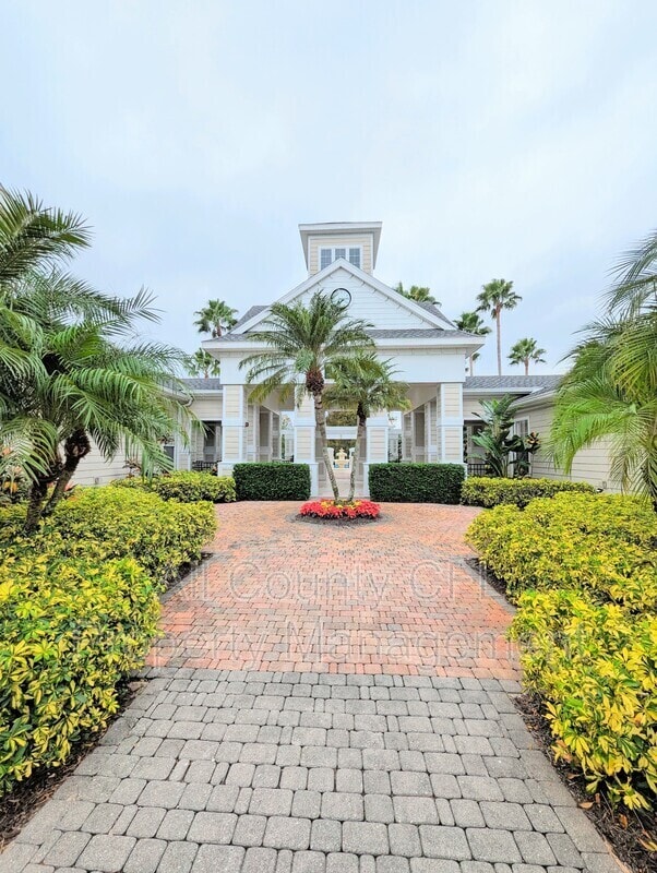 Building Photo - 303 Southern Pecan Cir