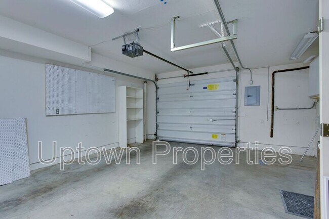 Building Photo - 3706 SW Troy St