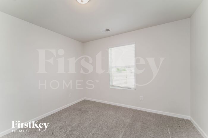 Building Photo - 10714 Rivergate Dr NW