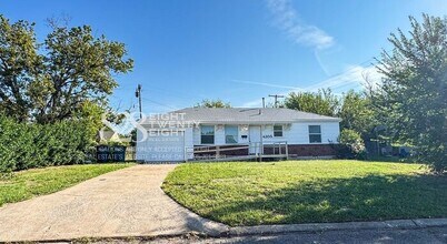 Building Photo - Cute 2 Bed/1 Bath Single Family Home in De...
