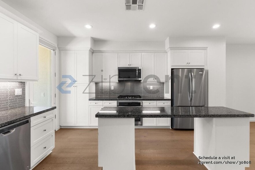 Building Photo - 5676 El Dorado Ln