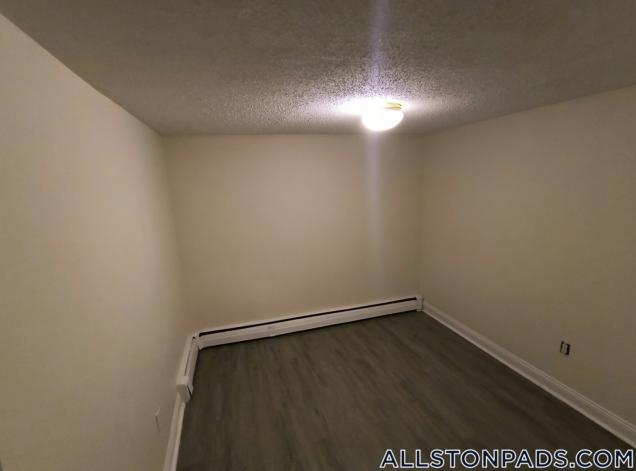 Building Photo - 1131 Commonwealth Ave