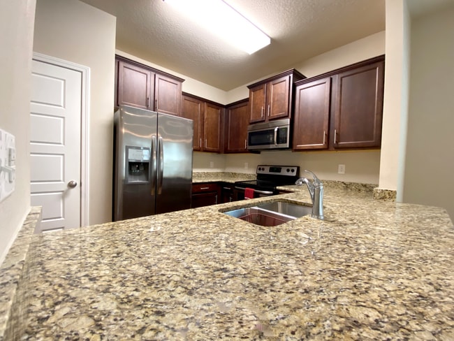 Kitchen - 25806 Pollard Rd