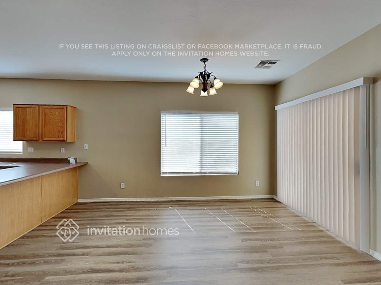 Building Photo - 13010 W Rosewood Dr