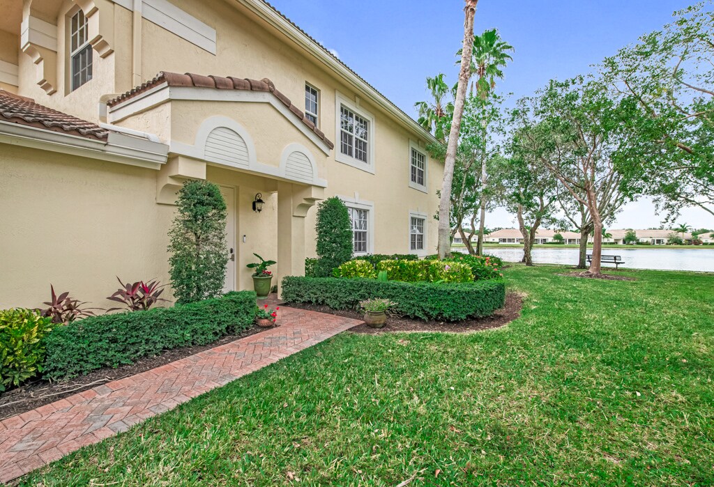 Building Photo - 9773 Bowline Dr
