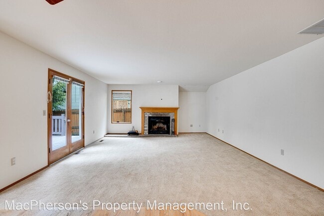 Building Photo - 4 br, 2.5 bath House - 24337 SE 43rd Pl