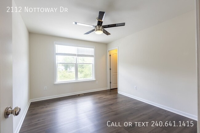 Building Photo - 2112 Nottoway Dr